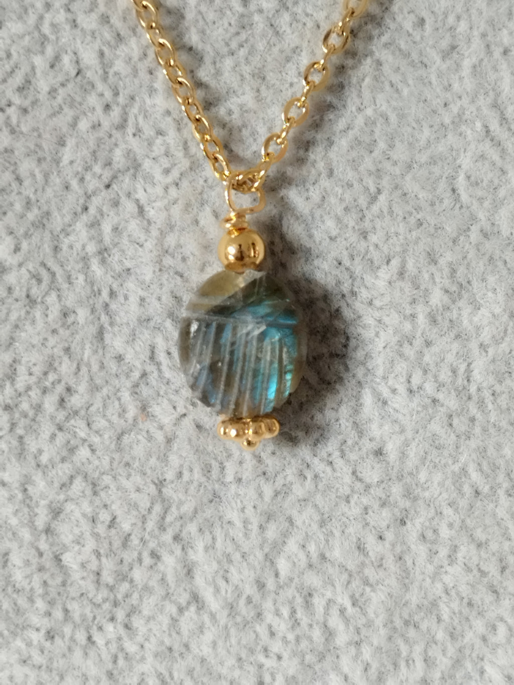 Collier Scarabée Labradorite - Magie et Intuition