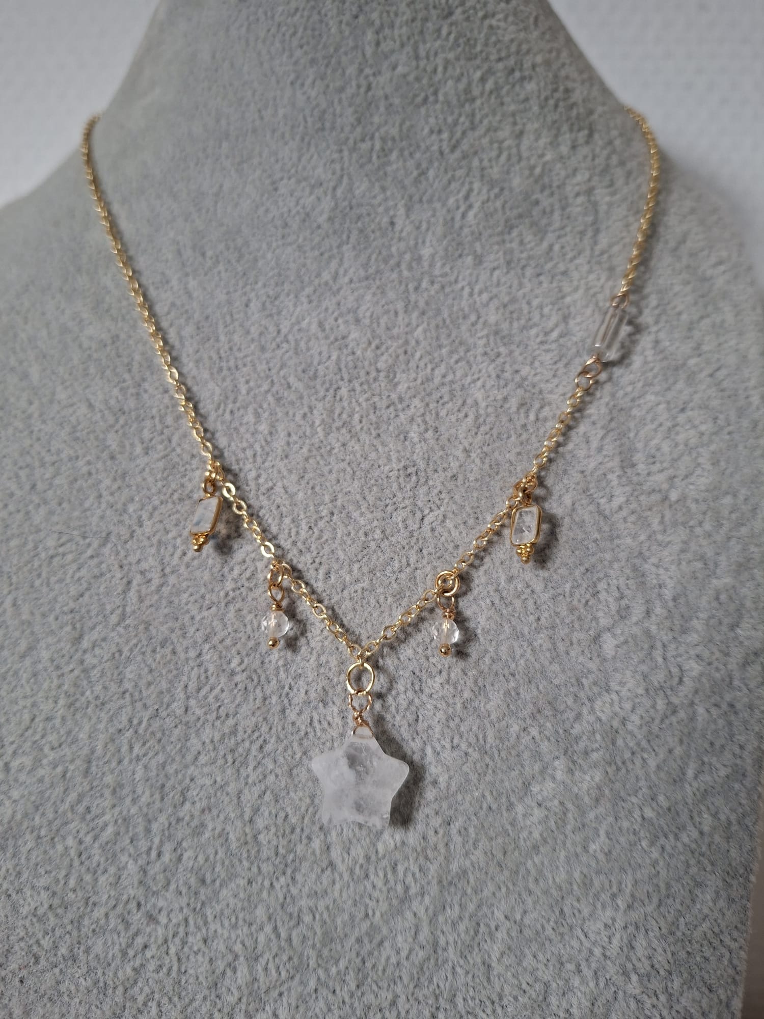 Collier Étoile Cristal de Roche