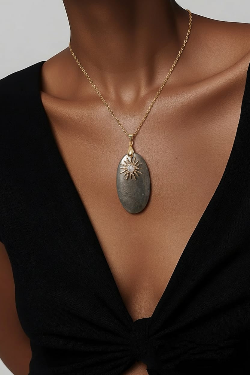 Collier en Pyrite dorée