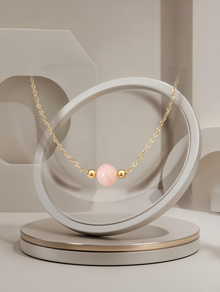 Collier Intemporel en Pierres Naturelles