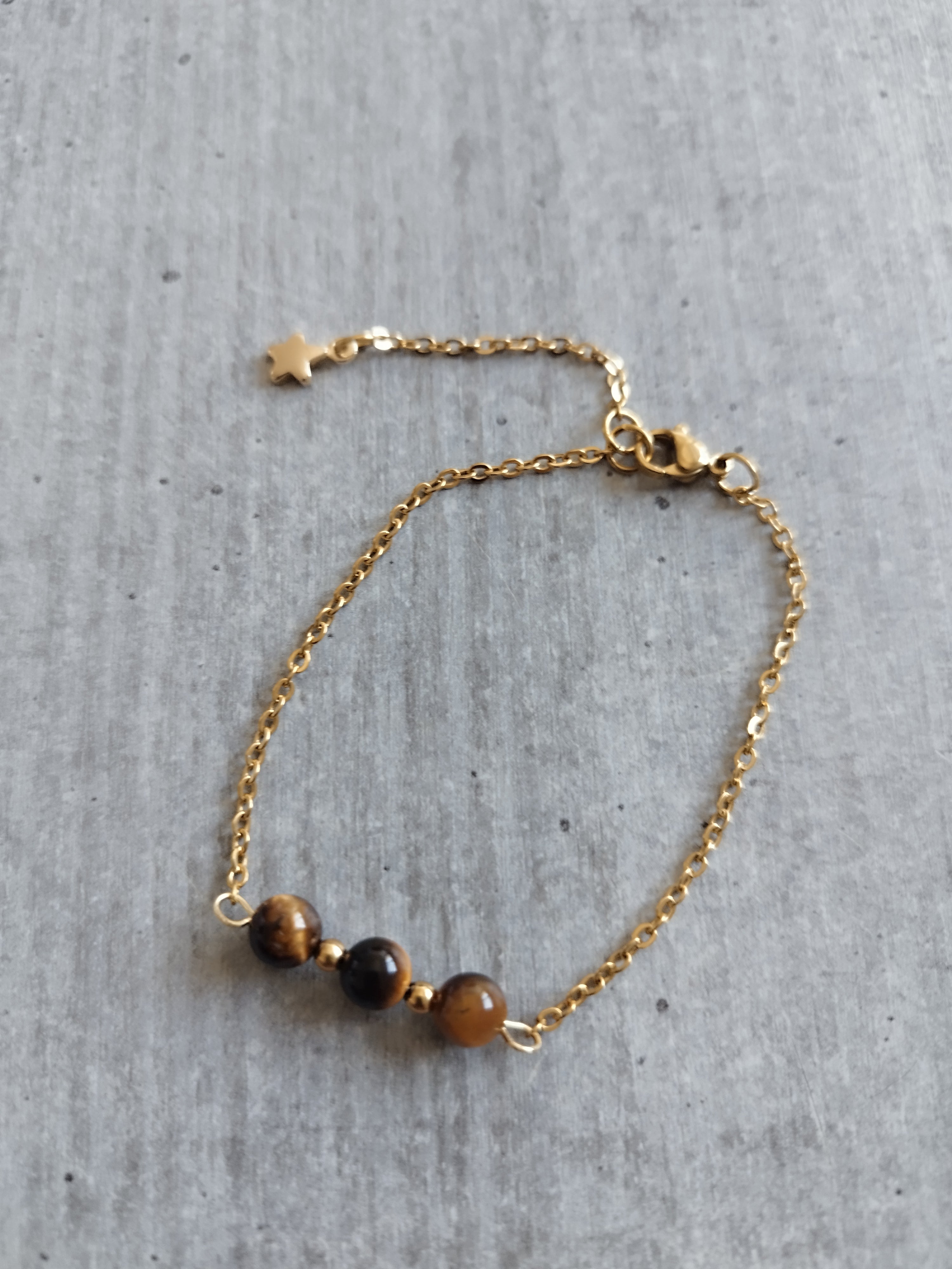 Bracelet en Œil de Tigre avec Chaîne Dorée